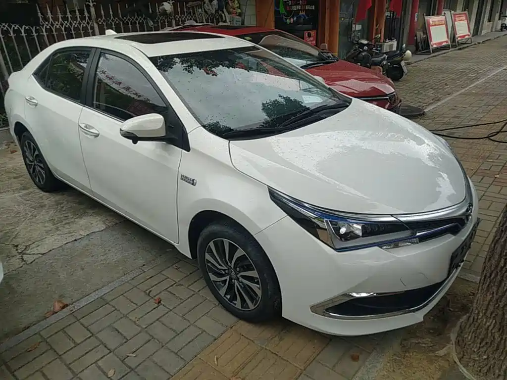 Toyota Corolla Dual Engine E+ 2020 — фото 4