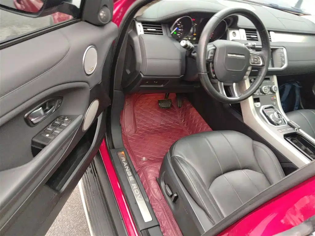 Land Rover Evoque 2017 — фото 16