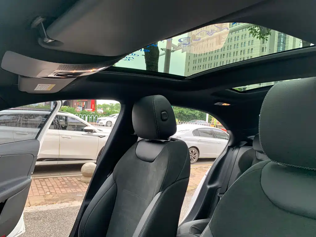 Mercedes-Benz A-Class 2023 — фото 11