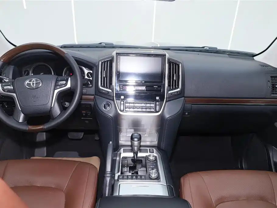 Toyota Land Cruiser 2019 — фото 20