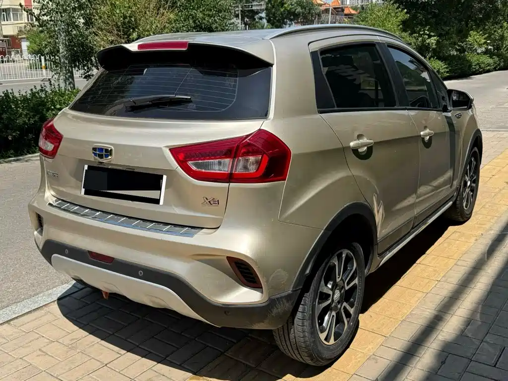 Geely Vision X3 2018 — фото 18