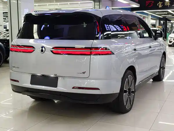 Denza N8L 2025