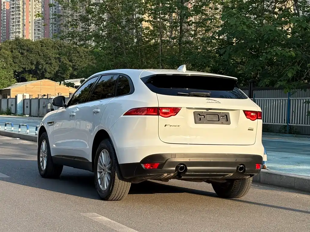 Jaguar F-PACE 2018 — фото 7