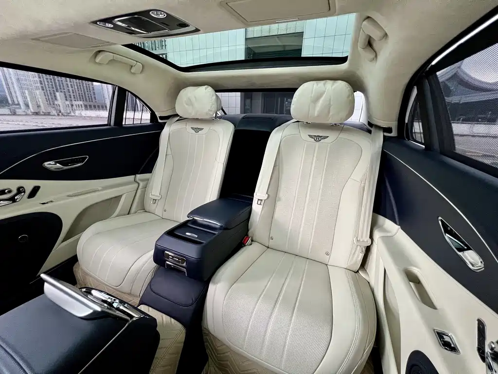 Bentley Flying Spur PHEV 2022 — фото 11
