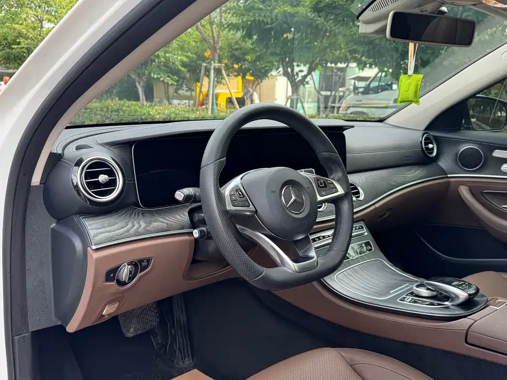 Mercedes-Benz E-Class 2018 — фото 8