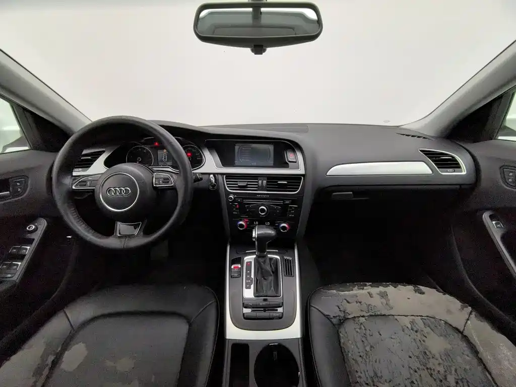 Audi A4L 2015
