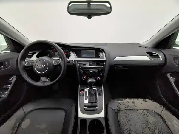 Audi A4L 2015