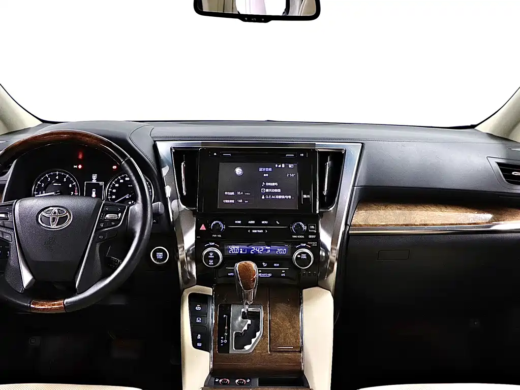 Toyota Alphard 2017 — фото 20