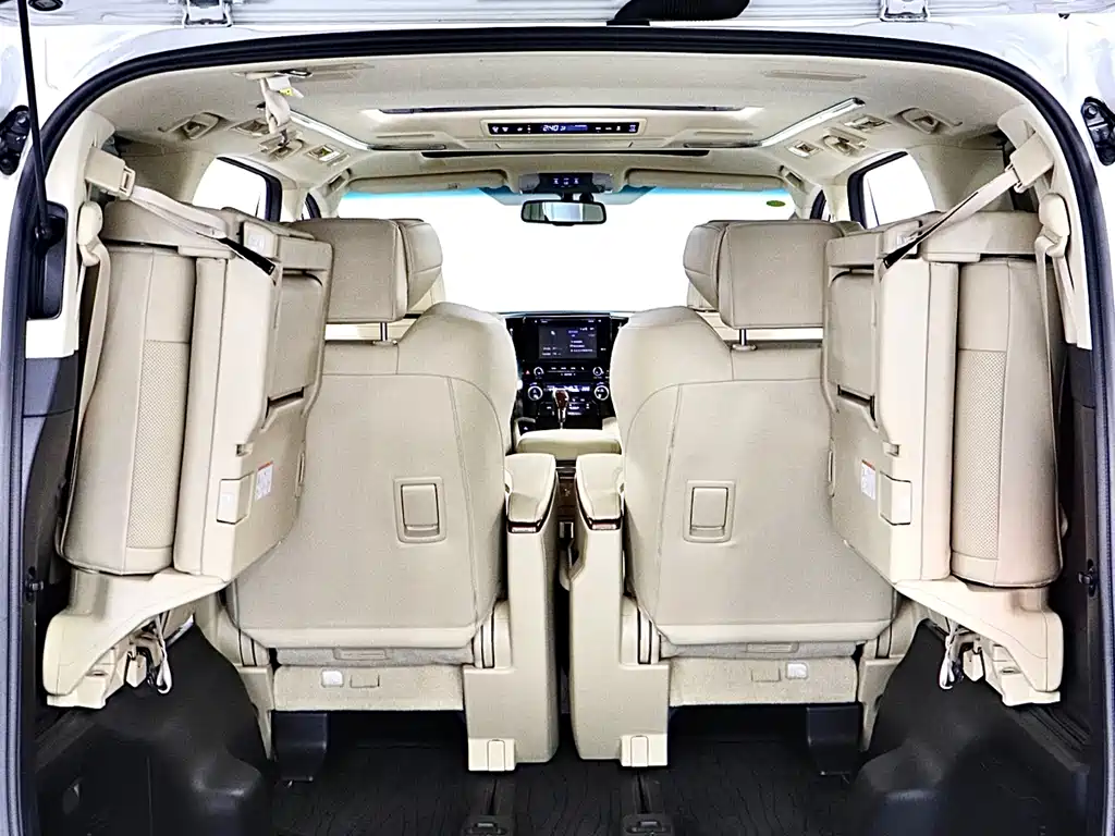 Toyota Alphard 2017 — фото 19