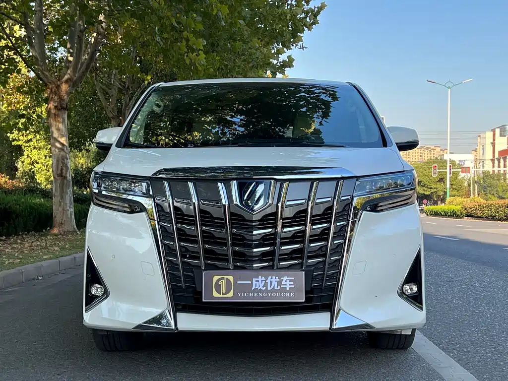 Toyota Alphard 2021 — фото 8