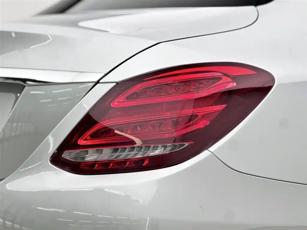 Mercedes-Benz C-Class 2016 — фото 16