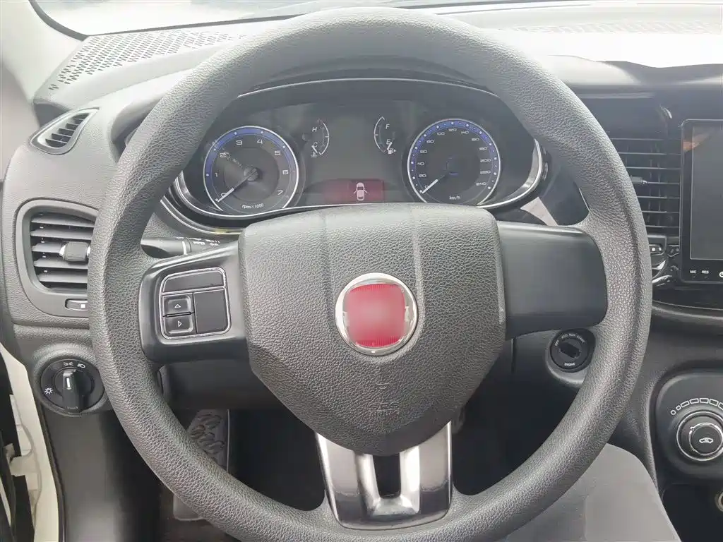 Fiat Viaggio 2016 — фото 11