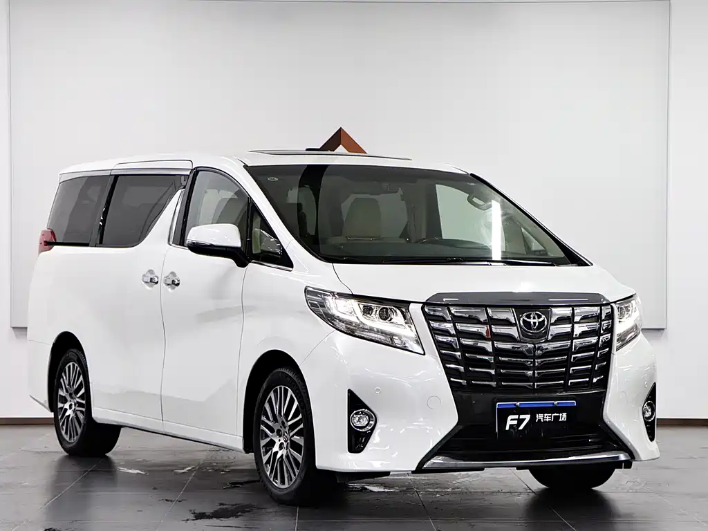 Toyota Alphard 2017 — фото 3