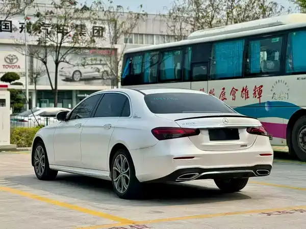Mercedes-Benz E-Class 2023
