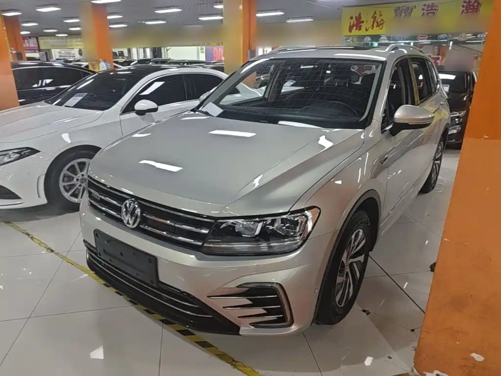 Volkswagen Tiguan L Plug-In Hybrid 2020 — фото 2