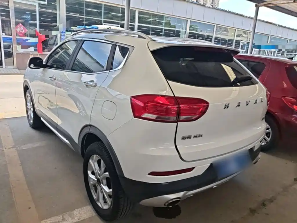 Haval H2s 2017 — фото 5