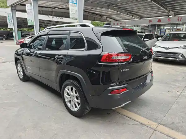 Jeep Cherokee 2018