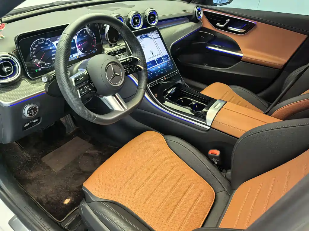 Mercedes-Benz C-Class 2025 — фото 17