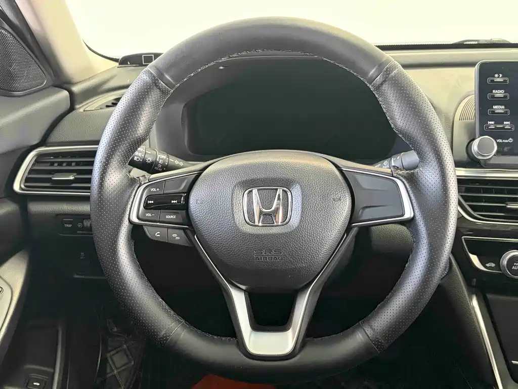 Honda Inspire 2019 — фото 21