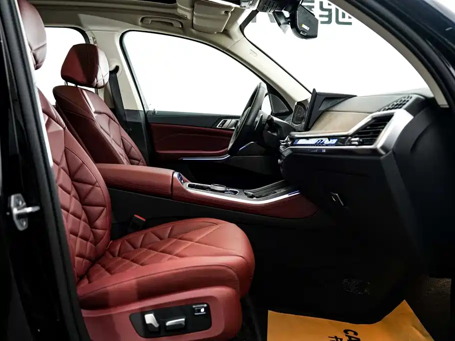 BMW X5 2025 — фото 19
