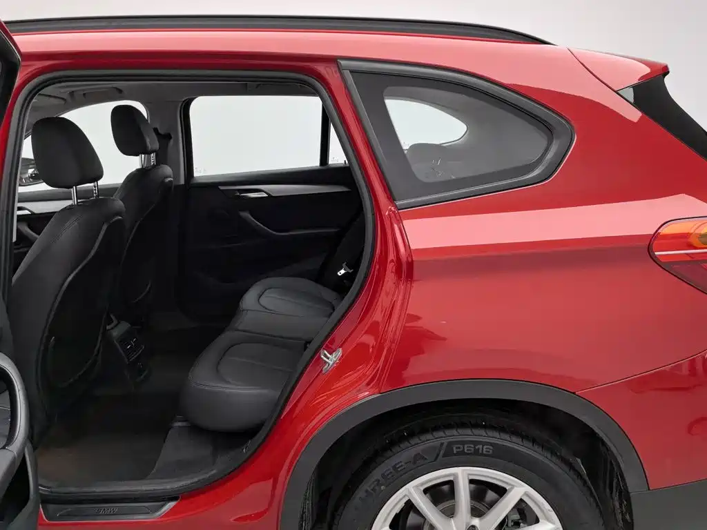 BMW X1 2016 — фото 15