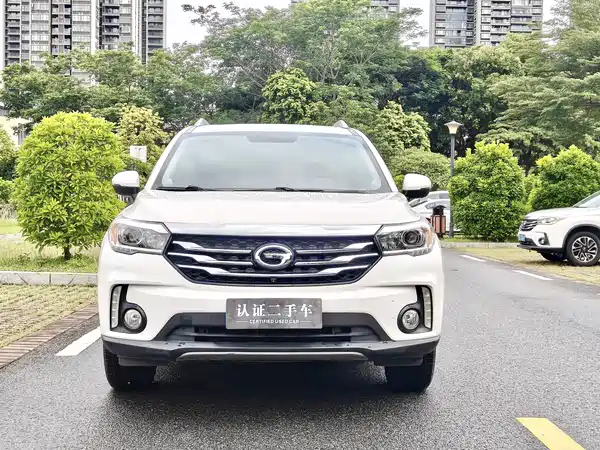 GAC Trumpchi GS4 2015