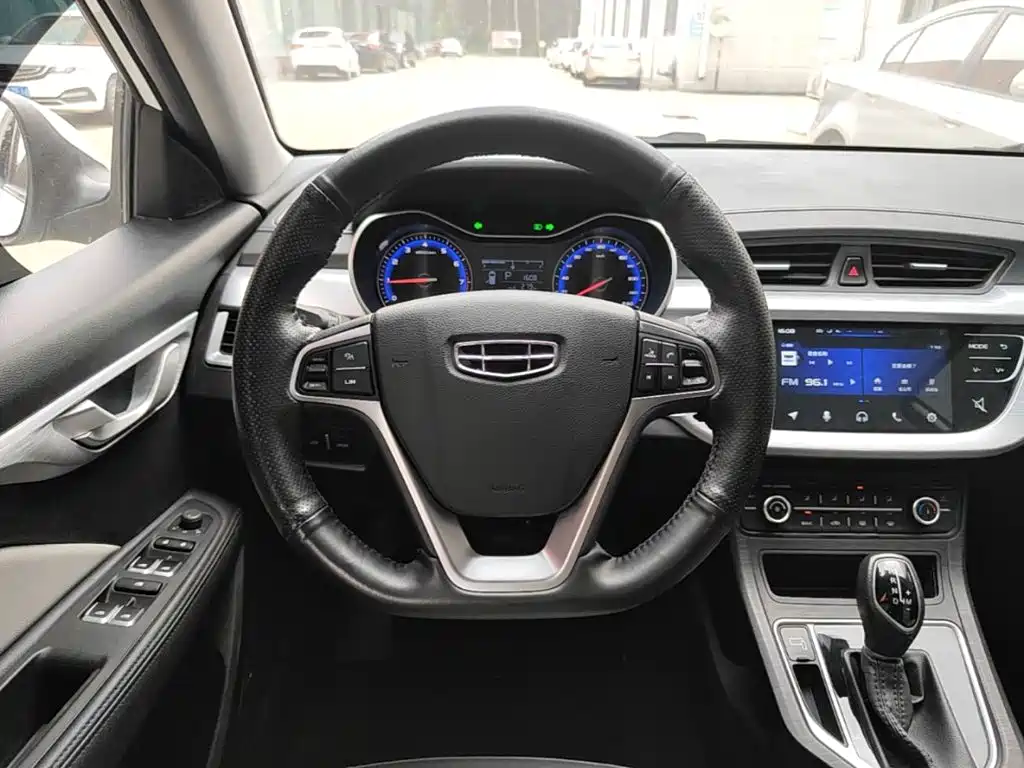 Geely Vision 2021 — фото 11