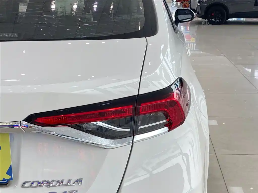 Toyota Corolla 2020 — фото 15
