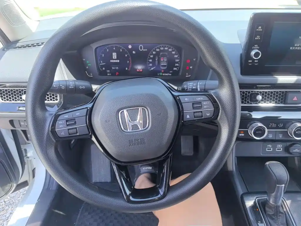 Honda Civic 2025 — фото 11