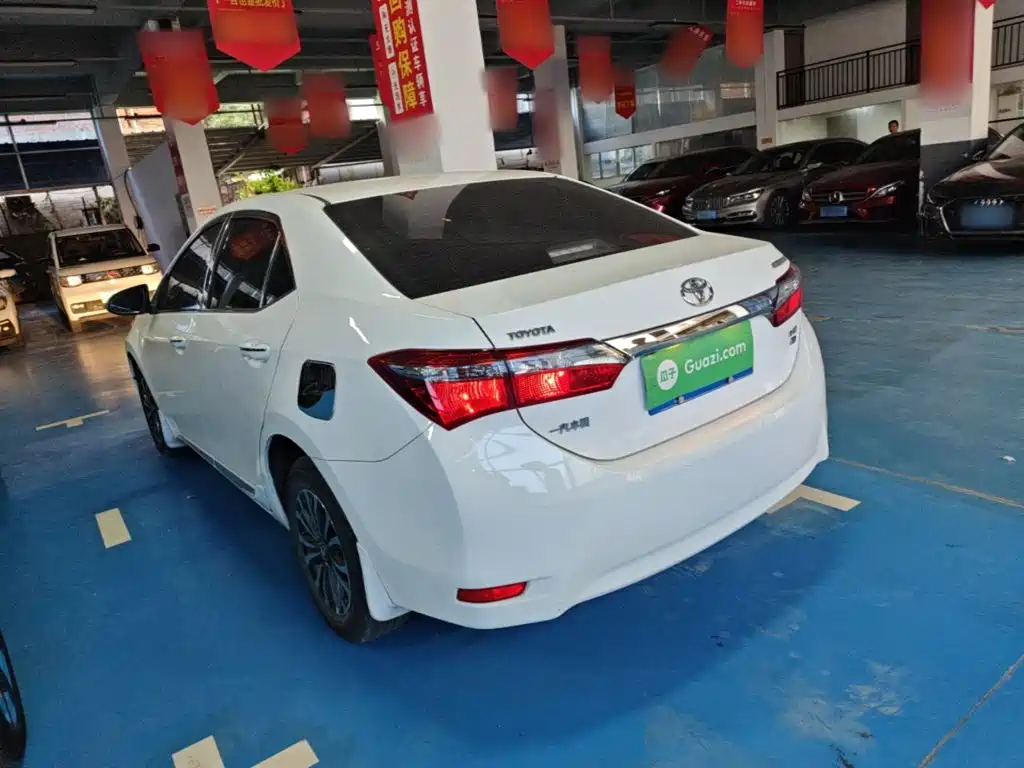 Toyota Corolla 2018 — фото 23