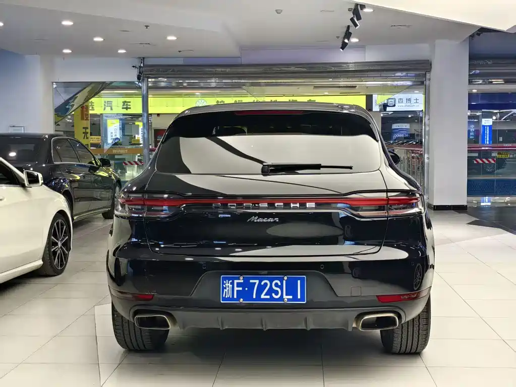 Porsche Macan 2019 — фото 14
