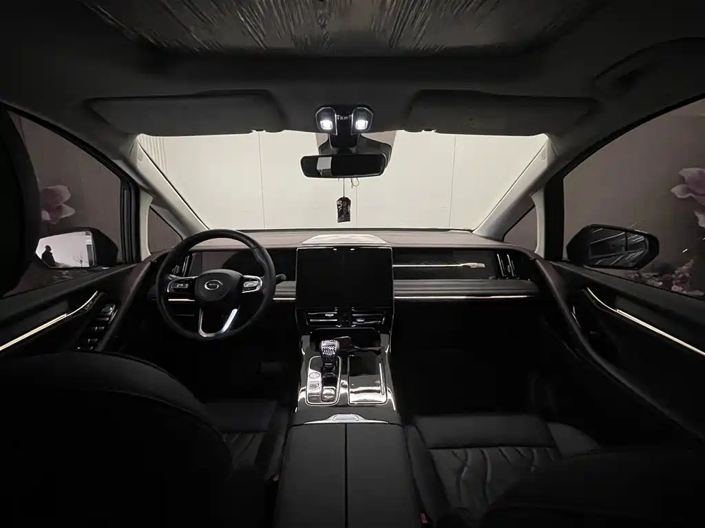 GAC Motor Trumpchi M8 2025 — фото 12