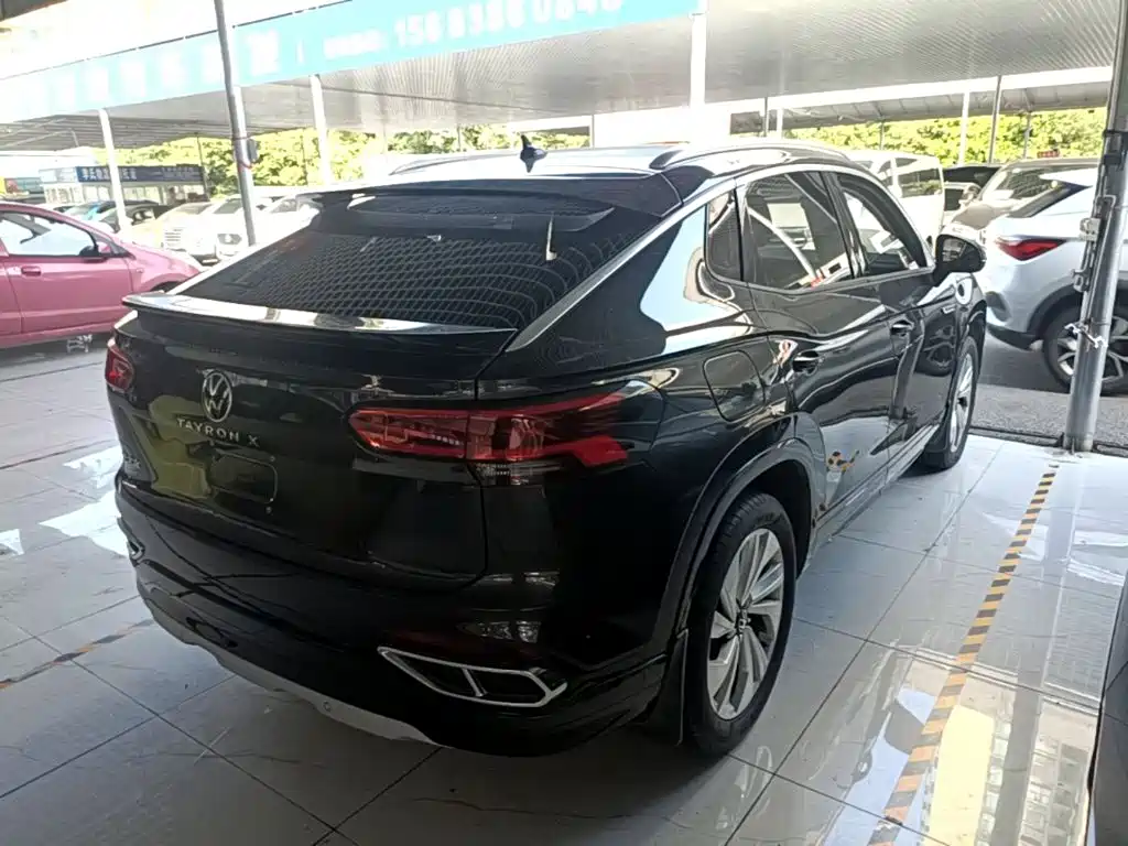 Volkswagen X 2022
