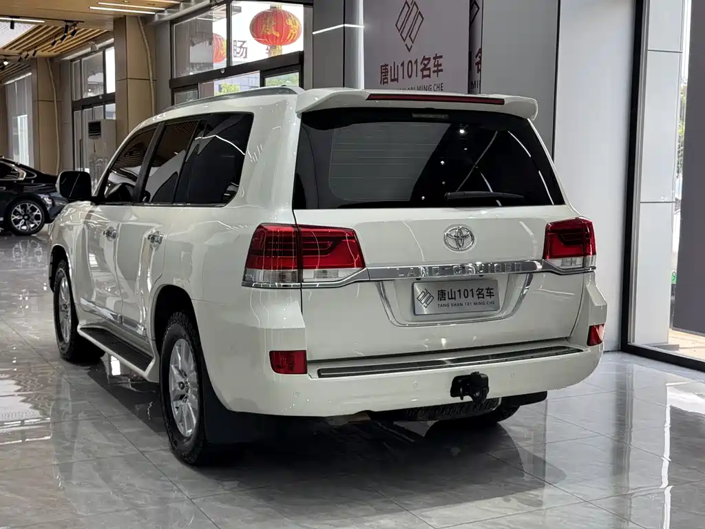 Toyota Land Cruiser 2019 — фото 5