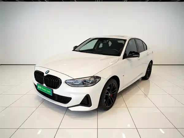 BMW 1 Series 2021
