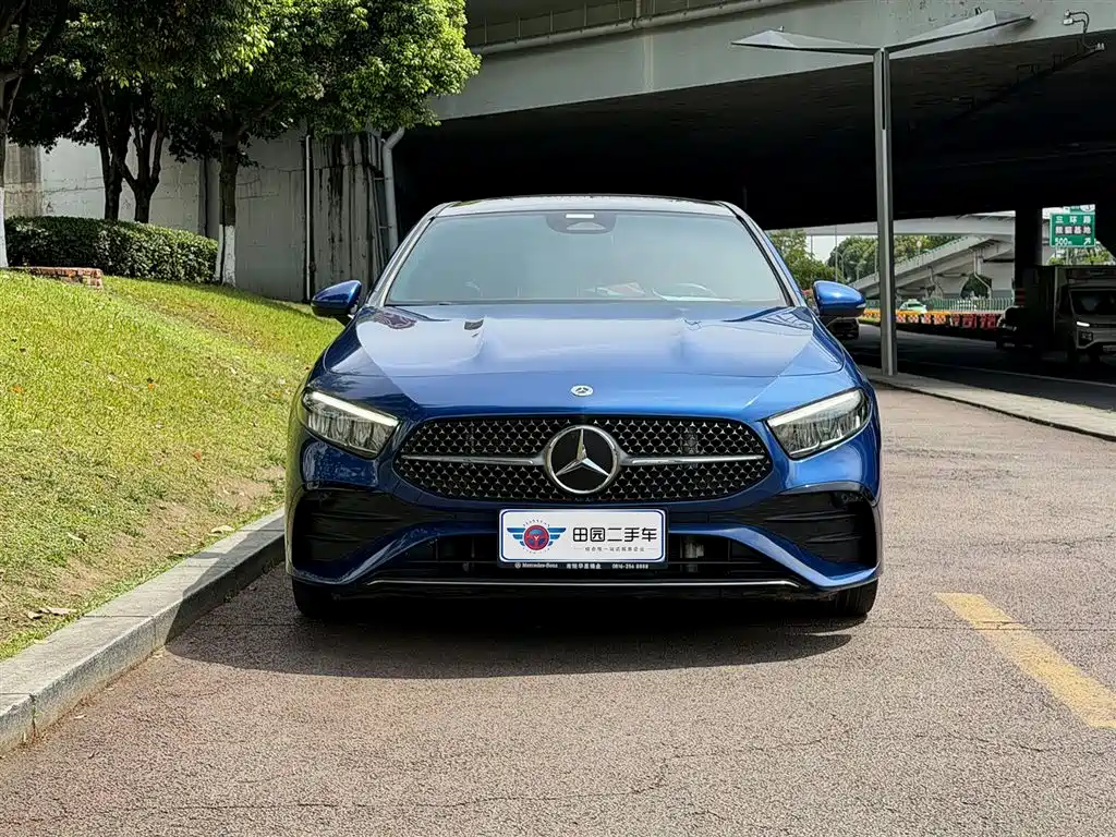 Mercedes-Benz A-Class 2023 — фото 2