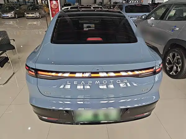 Leapmotor B01 2025