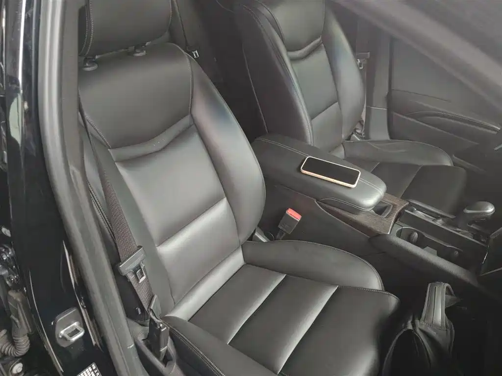 Cadillac XTS 2018 — фото 25