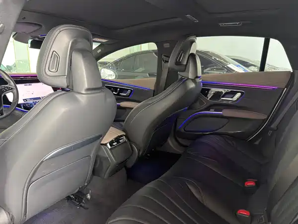 Mercedes-Benz EQS 2023
