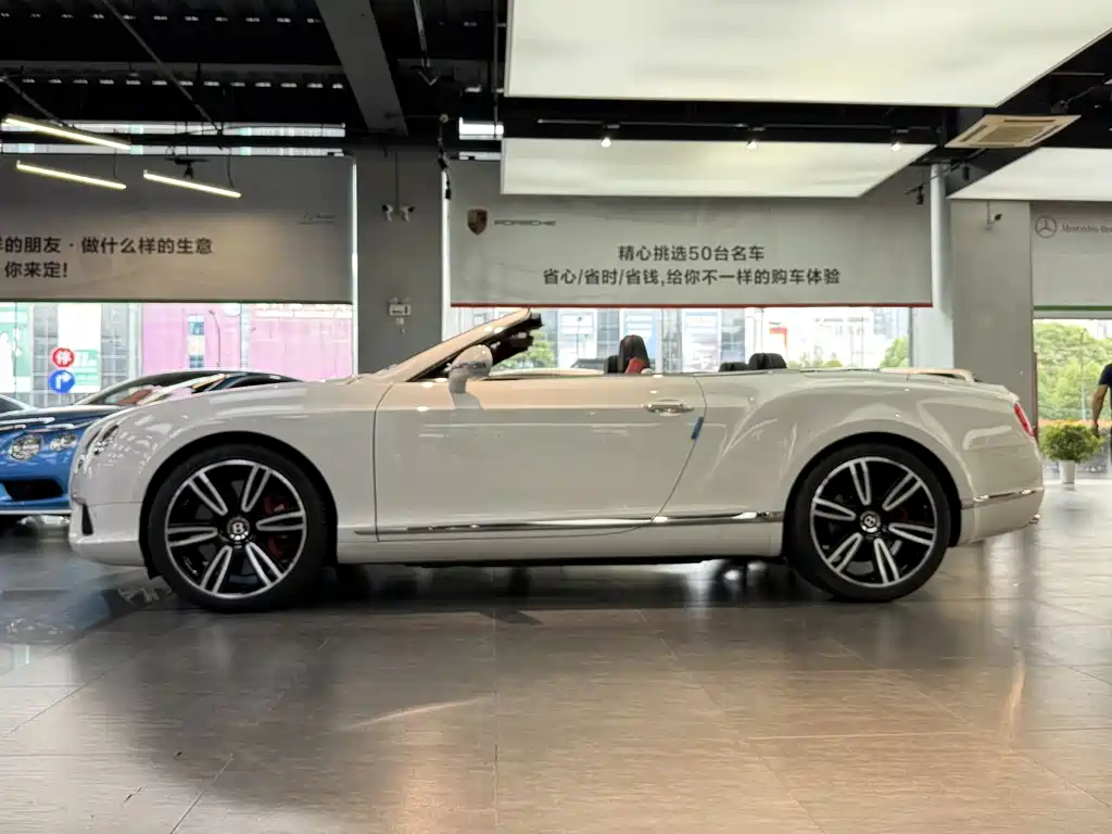Bentley Continental 2013 — фото 16