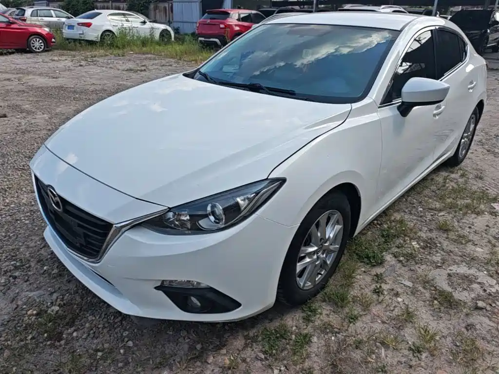 Mazda 3 Axela 2016