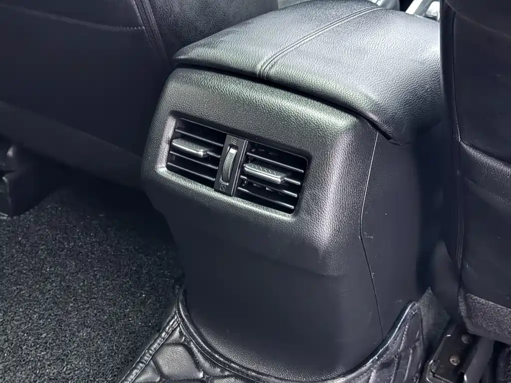 Honda Accord 2017 — фото 14