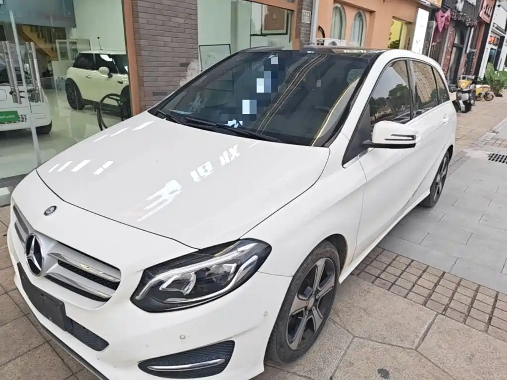 Mercedes-Benz B-Class 2017 — фото 2