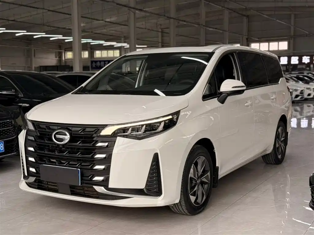 GAC Motor Trumpchi M6 2022 — фото 3
