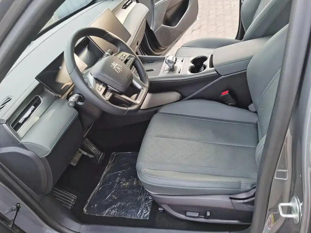 BYD Qin PLUS 2025 — фото 10