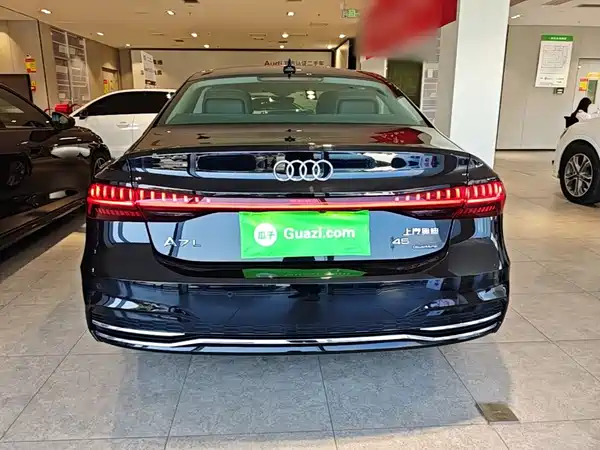 Audi A7L 2025