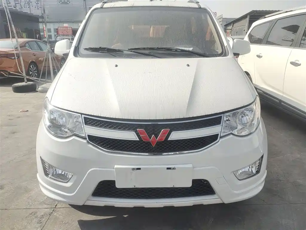 Wuling Hongguang 2018 — фото 3