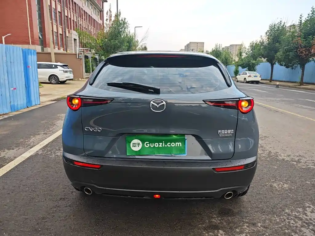 Mazda CX-30 2025