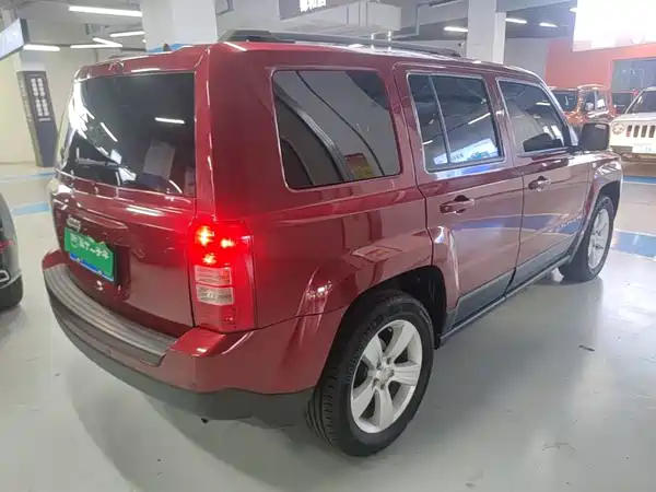 Jeep Freelancer 2014