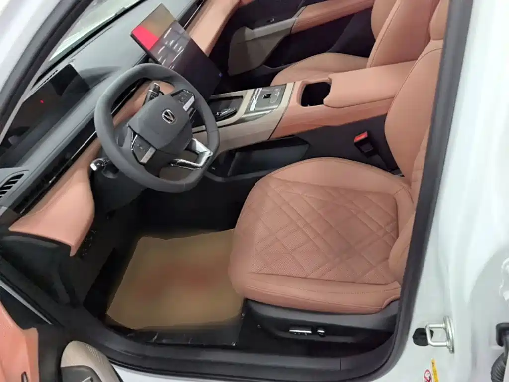 Changan Eado PHEV 2026 — фото 15